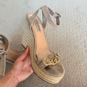 Steve Madden Taupe Suede Espadrille Wedge Sandals with Gold Chain Accent